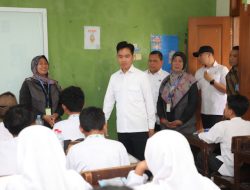 Wapres RI dan Pj Gubernur Banten Tinjau Pelaksanaan Program Makan Bergizi Gratis di Kota Tangerang
