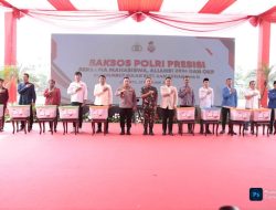 Jelang Ramadan, Kapolri dan Panglima TNI Bagikan Bantuan Sosial 