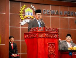 Andra Soni Tegaskan Tidak Boleh Ada Sekolah Rusak di Banten