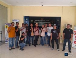 Sopir Angkutan Umum di Banten Selatan Desak Penertiban Travel Ilegal