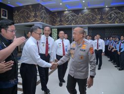 Kapolda Jabar  Terima  Kunjungan  Studi Wisata SMA Taruna Nusantara Kampus Cimahi