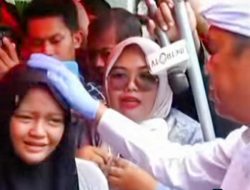 Gubernur Dedi Mulyadi Janjikan Jaminan Hidup untuk Anak Korban Ledakan Amunisi Usang di Garut