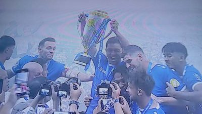 Persib Bandung Tutup Musim, Kemenangan Dramatis atas Persis Solo dan Resmi Angkat Trofi Juara Liga 1