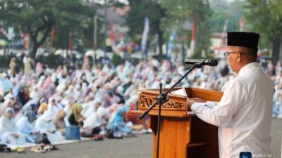 Sholat Idul Adha 1446 H, Ribuan Umat Islam Padati Alun-alun Barat Kota Serang