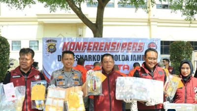 Polda Jambi Bongkar Dua Kasus Besar Narkoba dan TPPU Jaringan Fredy Pratama, 5,5 Kg Sabu dan Ribuan Ekstasi Disita Senilai Rp7,7 Miliar