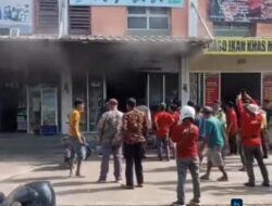 Video Kebakaran Ruko di Citra Maja Viral, Petugas Bergerak Cepat