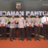 Kapolda Jabar Serahkan Bantuan Operasional dan Sembako di Polres Cirebon Kota