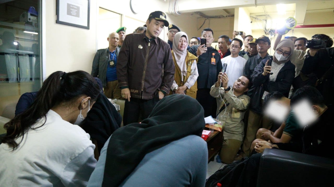 Pemkot Bandung Menyegel Sejumlah Kamar Apartemen Diduga Terlibat Praktik Prostitusi