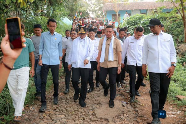 Jalan Desa Karyajaya Rusak Akan Segera Dibangun Lewat Program Bang Andra