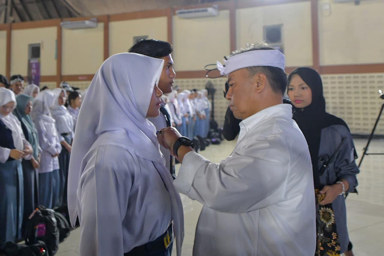 Forum OSIS Jabar Resmi Dilantik, Sekda Dorong Visi Kepemimpinan