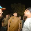 Kasatpol PP Dampingi Wali Kota Bandung Tinjau Siskamling
